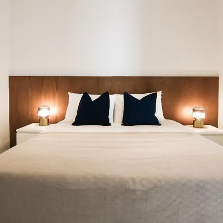 Phaedrus Living Luxury Seaview Coral Bay Vilă *