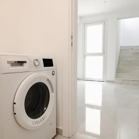 וילה Phaedrus Living Luxury Seaview Coral Bay פאהיה