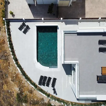 Phaedrus Living Luxury Seaview Coral Bay פאהיה