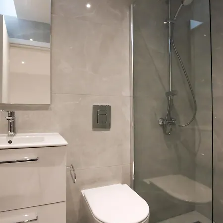 Phaedrus Living Luxury Seaview Coral Bay פאהיה