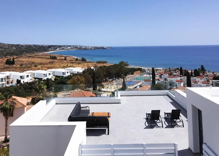 Phaedrus Living Luxury Seaview Coral Bay