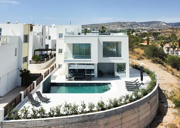 Phaedrus Living Luxury Seaview Coral Bay Villa